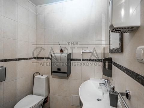 комерційна за адресою Рибальська вул., 13