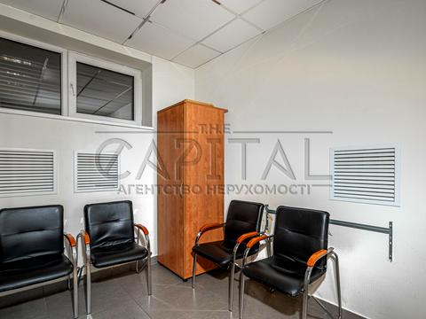 комерційна за адресою Рибальська вул., 13