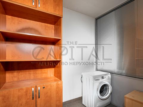 комерційна за адресою Рибальська вул., 13