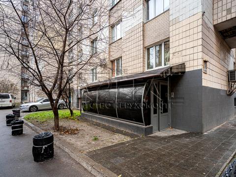 комерційна за адресою Рибальська вул., 13