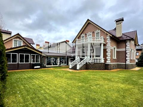 будинок за адресою Київ, Лютнева вул.