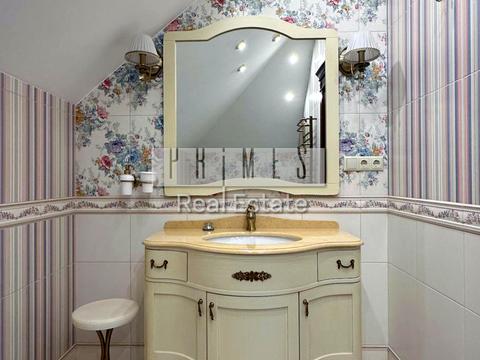 будинок за адресою Київ, Лютнева вул.