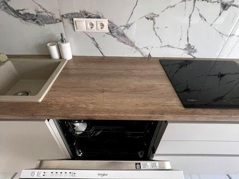 квартира за адресою Залізнична вул., 9