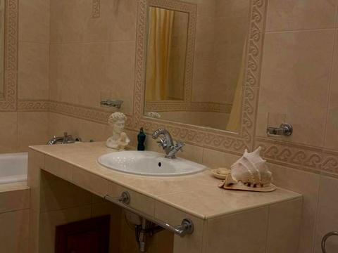 квартира за адресою Панаса Мирного вул., 28-А