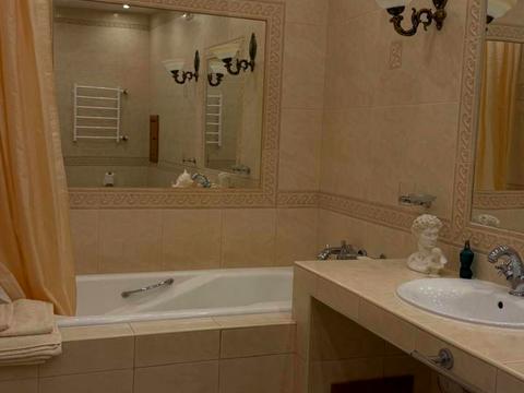 квартира за адресою Панаса Мирного вул., 28-А