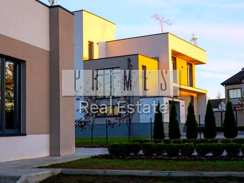 будинок за адресою Паризька вул.