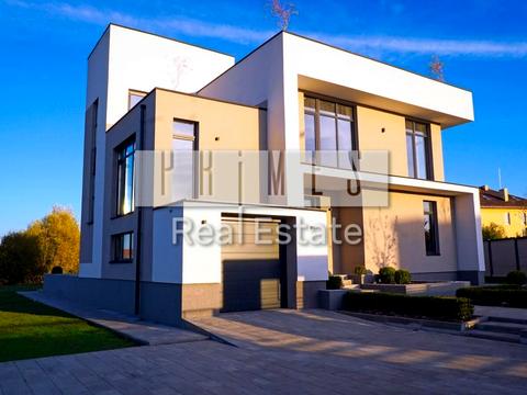 будинок за адресою Паризька вул.