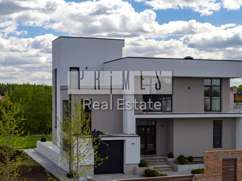 будинок за адресою Паризька вул.