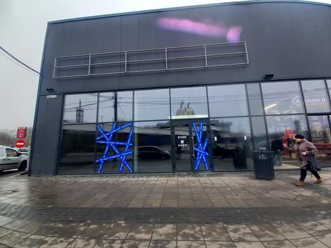 комерційна за адресою Ламана вул., 2