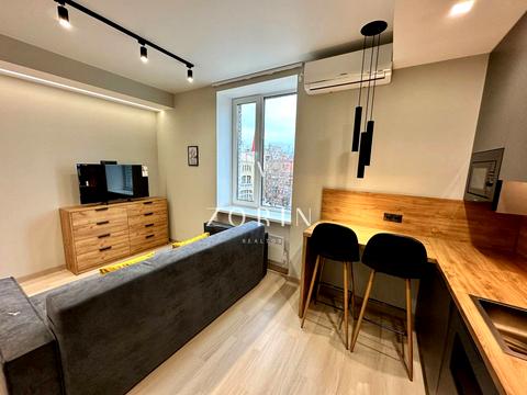 квартира по адресу Челюскина ул., 5