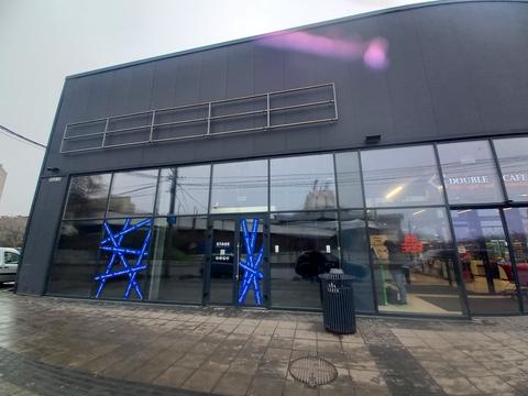 комерційна за адресою Дніпро, Ламана вул., 2