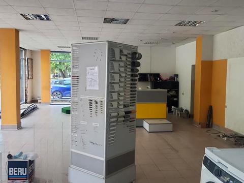 комерційна за адресою Володимира Великого вул. (Артема), 25