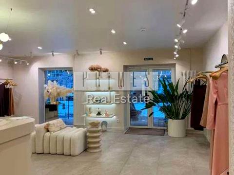 коммерческая по адресу Василия Тютюнника ул. (Анрі Барбюса), 56