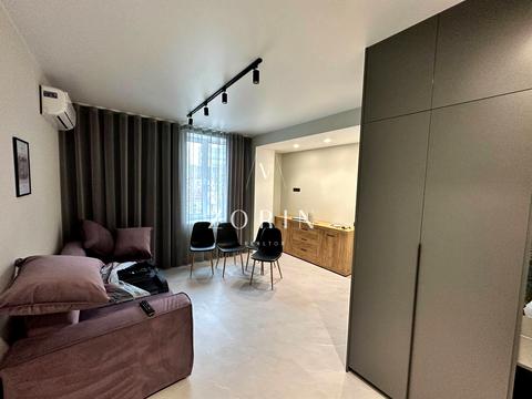 квартира по адресу Челюскина ул., 5