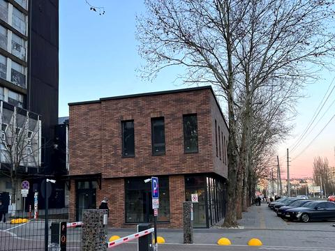 комерційна за адресою Вовчинецька вул., 227