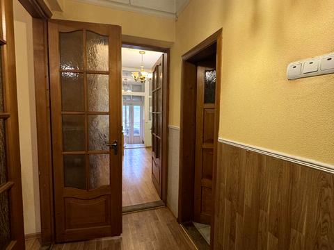 комерційна за адресою Володимира Великого вул., 5