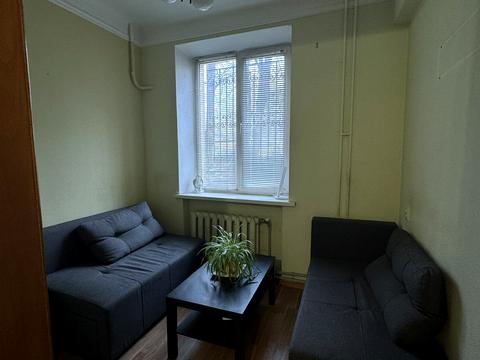 комерційна за адресою Володимира Великого вул., 5