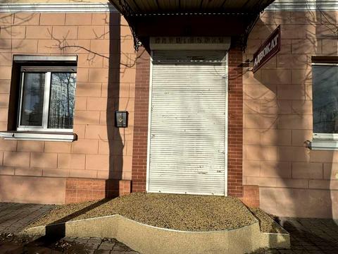 комерційна за адресою Володимира Великого вул., 5