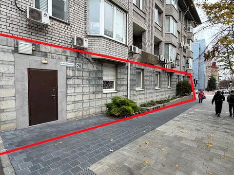 комерційна за адресою Воскресенська вул. (Леніна), 16