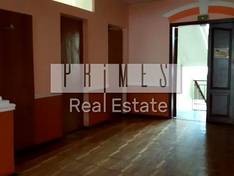 комерційна за адресою Олександра Довженка вул., 12