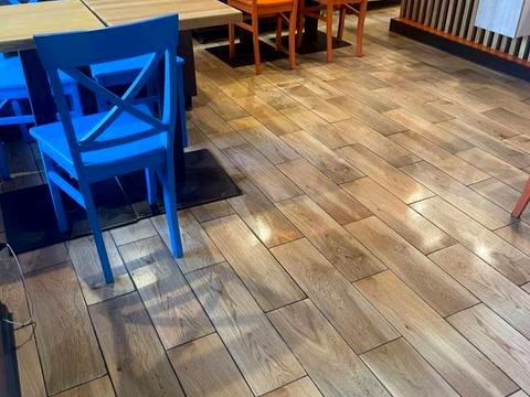 комерційна за адресою Соборна вул., 26