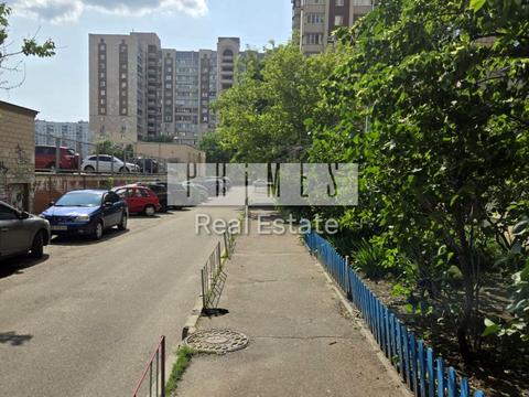 комерційна за адресою Київ, Володимира Івасюка просп. (Героїв Сталінграду), 20-А