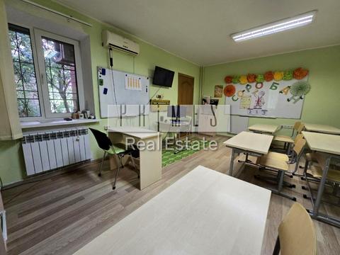 комерційна за адресою Київ, Володимира Івасюка просп. (Героїв Сталінграду), 20-А