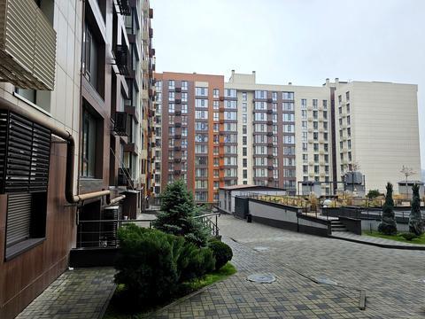 квартира за адресою Левка Лук'яненка вул. (Василя Жуковського), 16, 18, 20, 24