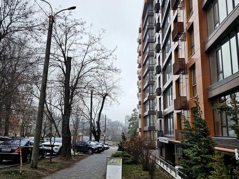 квартира за адресою Левка Лук'яненка вул. (Василя Жуковського), 16, 18, 20, 24