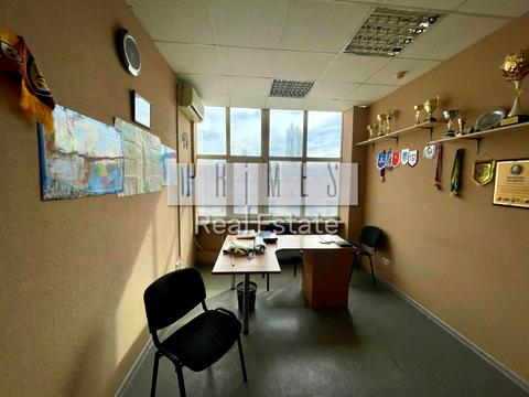 коммерческая по адресу Ивана Дзюбы ул. (Сімʼї Сосніних), 3