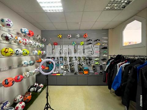 коммерческая по адресу Ивана Дзюбы ул. (Сімʼї Сосніних), 3