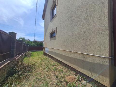 будинок за адресою Вишнева, 6