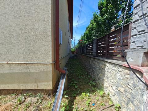 будинок за адресою Вишнева, 6