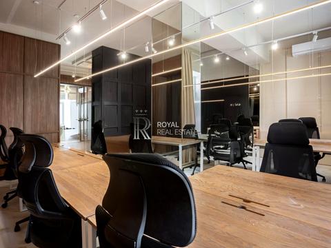 комерційна за адресою Еспланадна вул., 32В