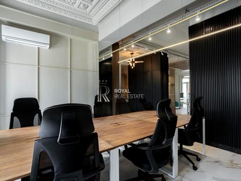 комерційна за адресою Еспланадна вул., 32В