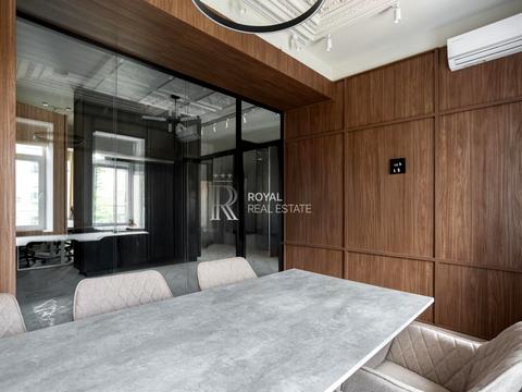 комерційна за адресою Еспланадна вул., 32В