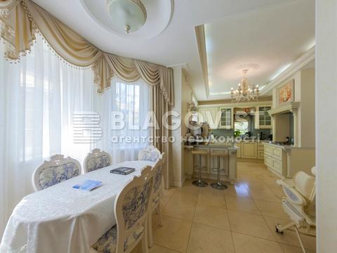 будинок за адресою Богатирська вул.