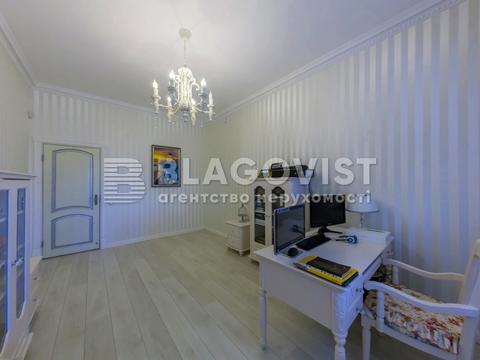 будинок за адресою Богатирська вул.