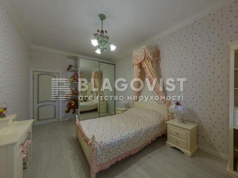 будинок за адресою Богатирська вул.