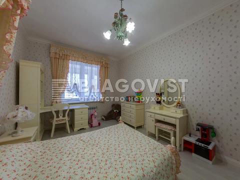 будинок за адресою Богатирська вул.