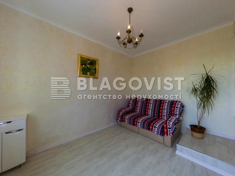 будинок за адресою Богатирська вул.