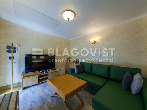 будинок за адресою Богатирська вул.