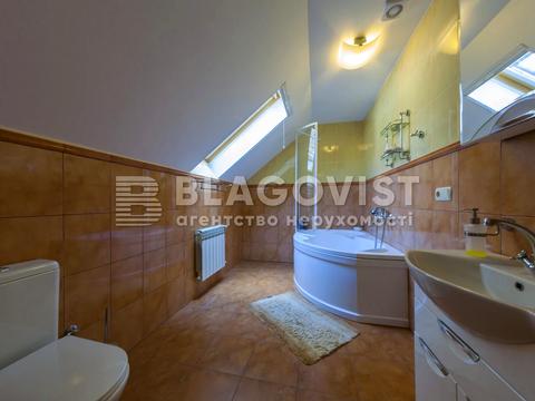 будинок за адресою Богатирська вул.