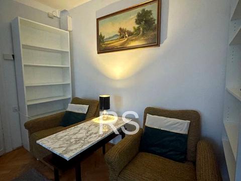 квартира по адресу Квитневая ул., 3