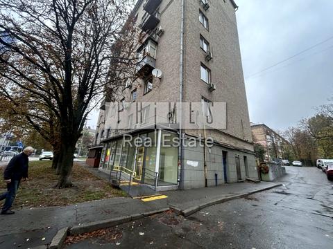 комерційна за адресою Чеська вул., 3