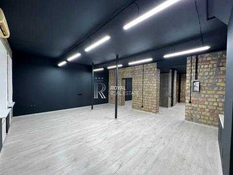 комерційна за адресою Різницька вул., 11