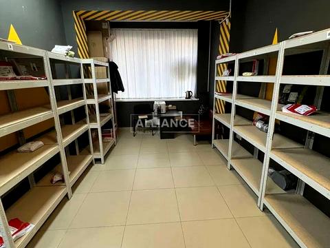 комерційна за адресою Василя Стуса вул., 40