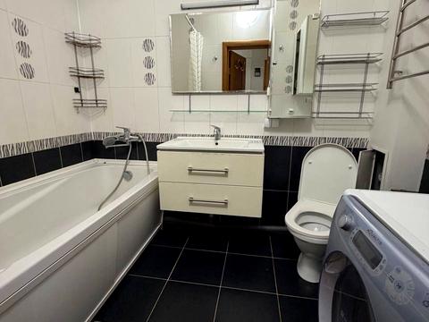 квартира за адресою Олега Мудрака вул. (Генерала Наумова), 66