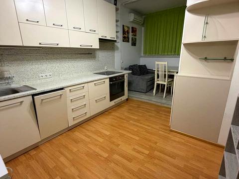 квартира за адресою Олега Мудрака вул. (Генерала Наумова), 66