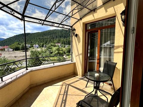 комерційна за адресою Грушевського вул., 2А